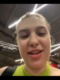 JuiceLussie: Bláznivé šukání v tělocvičně na veřejnosti