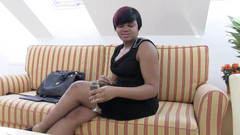 Femdom Austria: Financiële overheersing met rondborstige ebo-hoer