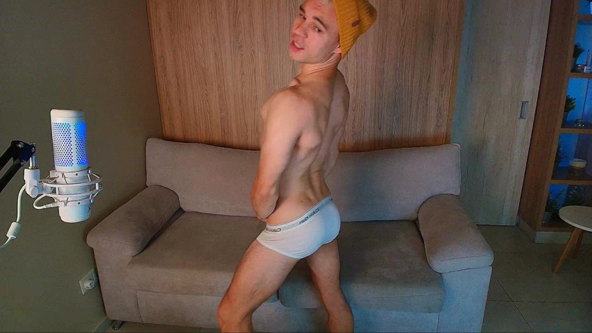 Flex! Showing off My Perfect Body! (Max Russell)
