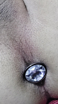 I Put a Nice Plug in My Hot Ass