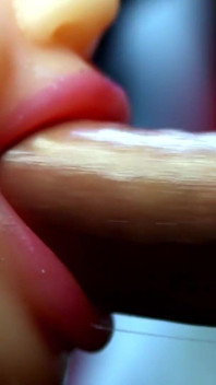 A Tender Hungry Mouth Absorbs a Hot Cock and Swallows Sperm!