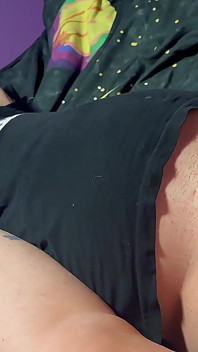 Smelly Feet Sniffing Big Cumshot POV Footfetish
