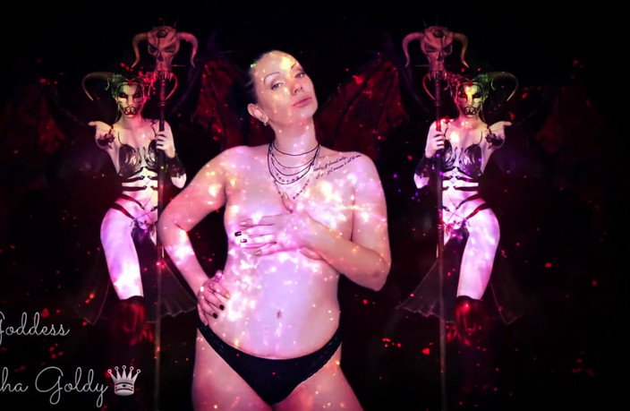 Goddess Misha Goldy: Zo leuk om te ruiken, af te trekken en te...