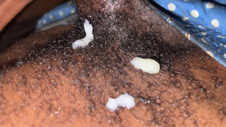 Bangcum8: Cucciolo grande giocattolo rotondo stringe il mio cazzo come dolce