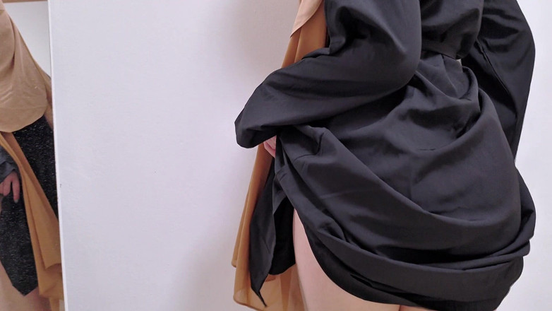 LittleMuslim: POV: 흑인 아바야에서 히자비 소녀가 괴롭히는 걸 지켜봐