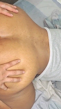 Mora ricca con un corpo eccellente urla con piacere quando sente tutto il mio cazzo dentro di lei