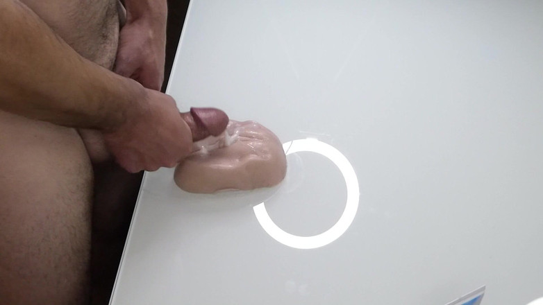 Cums so yummy: Je baise une fausse chatte qui se sent tellement bien...