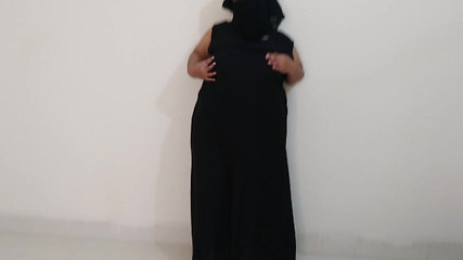 Aria Mia: Faslı Monica kocası evde değilken azıyor, bir yabancı tarafından sikiliyor