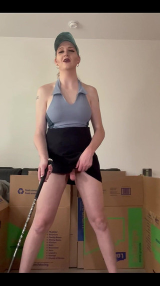 Kapri Sun: 第一人称视角：我们在绿帽上，我要求在我的秋千上提供指针