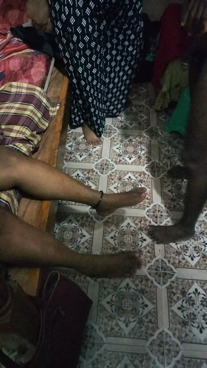 Tamil lesbian: Tetas tocan hablar caliente