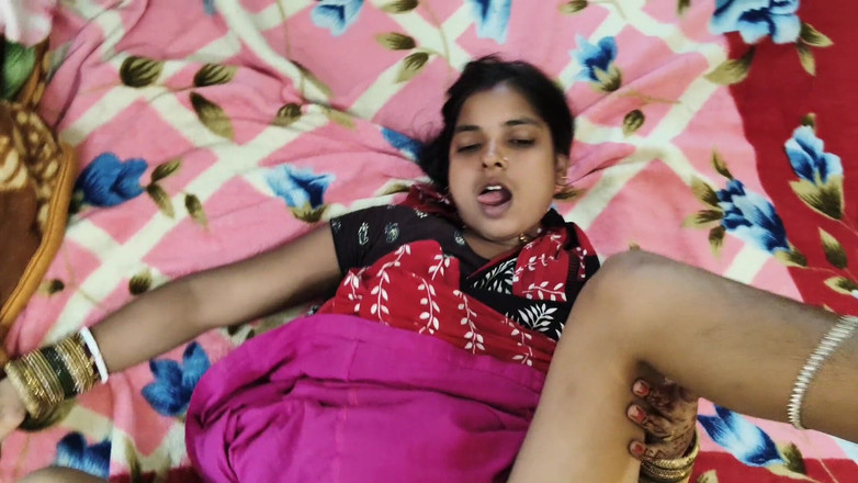 Nikku: Mera Cute College Friend Bedroom Fuck