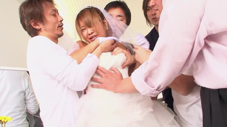 Watch Dirty Movies: La sposa ha una gangbang prima del suo matrimonio