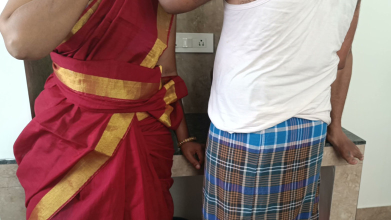 Palani69: Trio heet neuken in de keuken