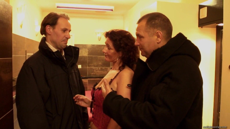 Red light sex trips: Bruno love è una mora- Redlightsextrips