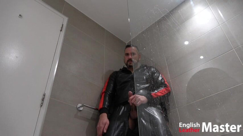 EnglishLeathermaster: Papai mija de pau sem cortes