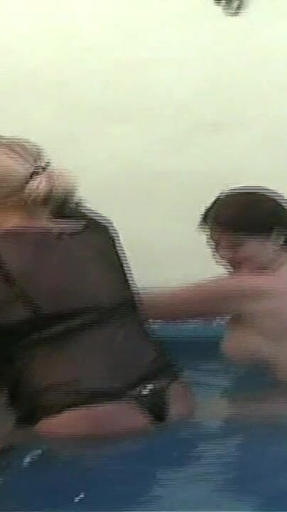 Master of porn: Збуджені німецькі MILF
