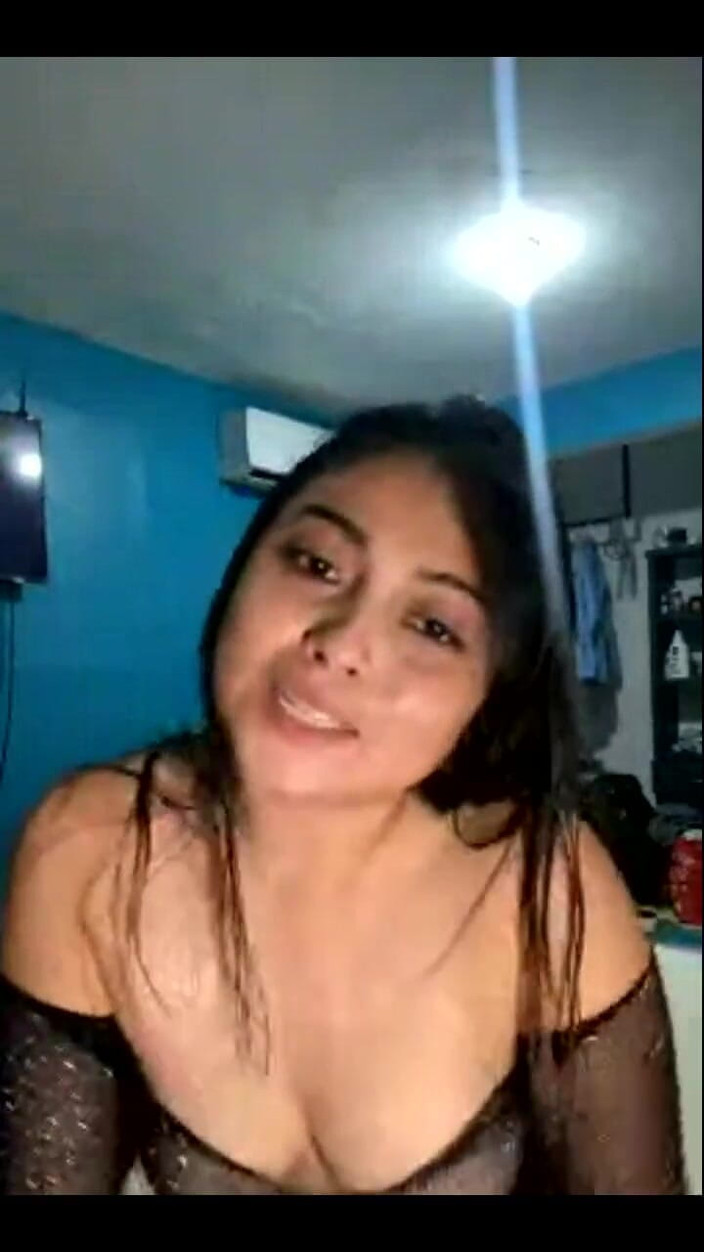 camicamilahotwife: लैटिना के स्तन