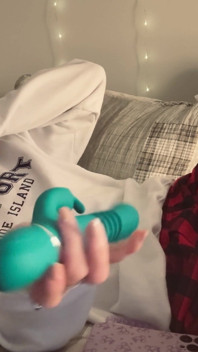 Step Sis Gets Her Toy Back and Uses It to Cum