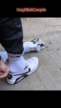 Sharing Nike Air Max Sneaker 4
