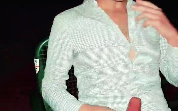Slutboyben: Slutboyben Cam4 самый горячий эксгибиционист, выставленный накачанный хуище, трахнули в мозги на крейсерском районе