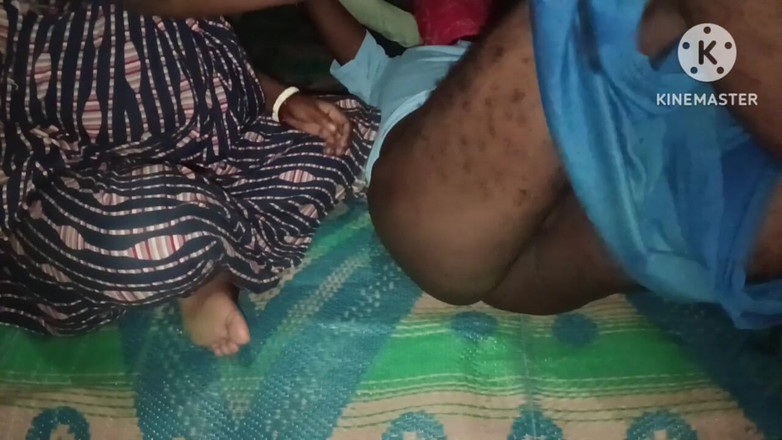 Nenika: Desi Bhabhi Ne Chudai Karte Samay Mod Diya