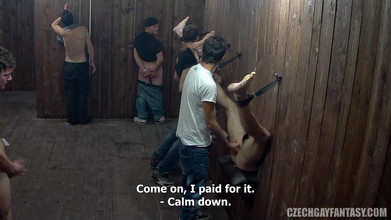 Czech Gay Fantasy: Tchèque gay fantasy 2 - partie 6 ligotée et branchée - des trous tellement étroits...