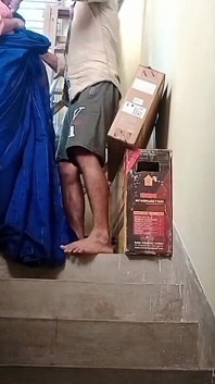 Bengali Hindu House Wife Padosi Ke Samne Kuttiya Banke Chuda