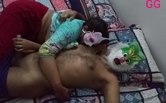 Girlgroup: Sâni mari desi bhabi este futută în cur și pizdă de Debor -...