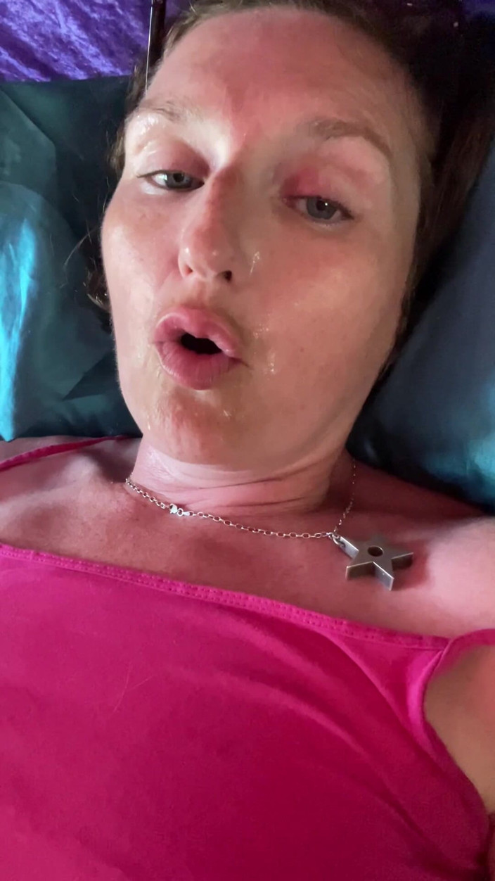 MistressWriggler: Super Sweaty, Intense, Orgasm Face!
