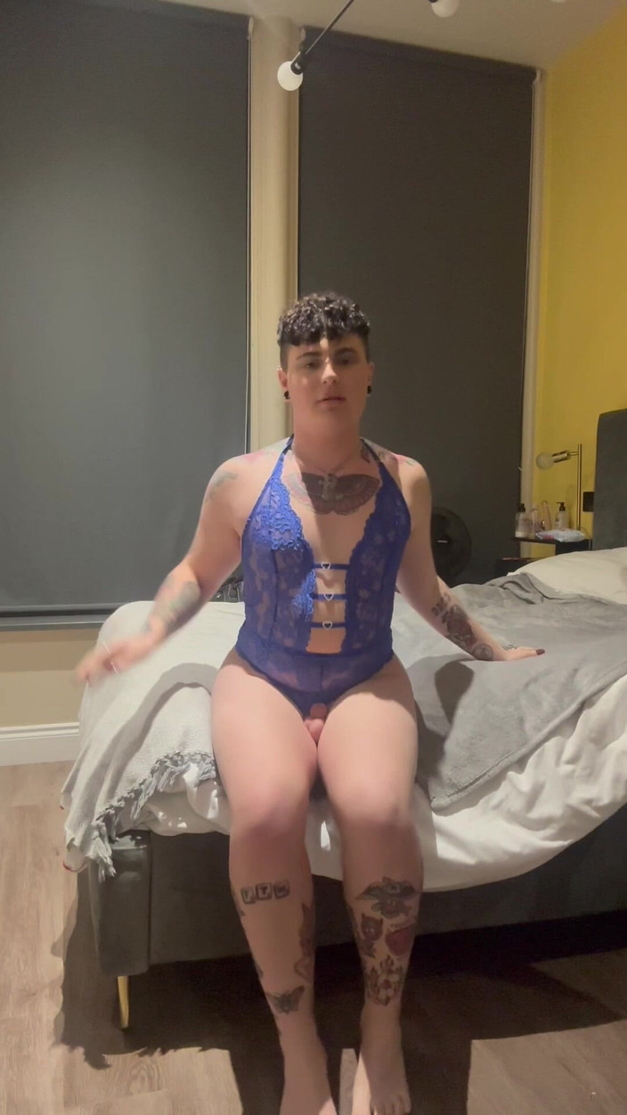 mothplayboy: Femboys khoe hàng cho bạn và bắn tinh!