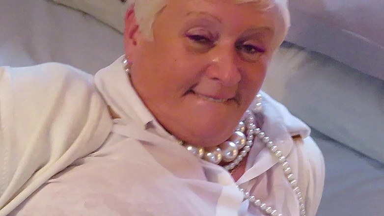 Uk Joolz: 음란한 엄마