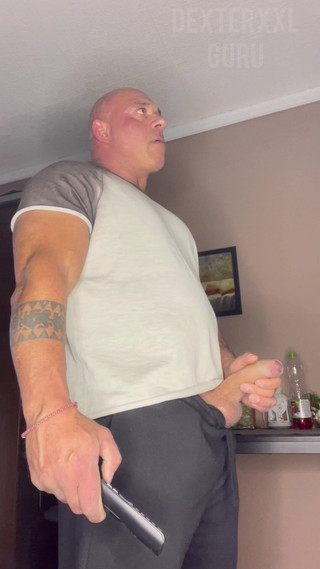 Mr. Guru: Mr Guru Melancap Berdiri Sebelum Saya Keluar