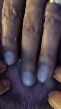 Awek seksi menghisap foreplay ayah tirinya dengan puting panas dan buah dada pepek kecil