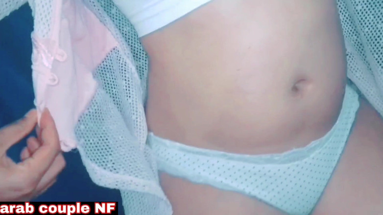 Arab couple NF: Apertado trabalho sexy árabe esposa e marido desfrutando