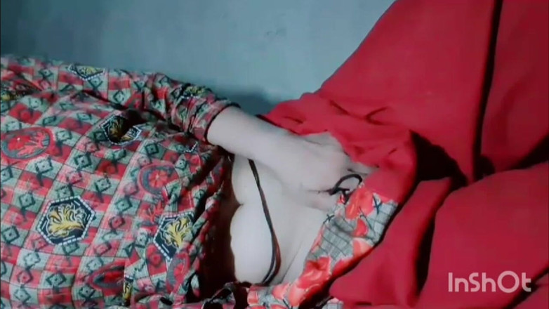 TricolorMusic3: Гаряча сексуальна красива дівчина, дуже крута гаряча пизда, сексуальна пизда, дуже гаряча, дуже чиста, вона дуже готова трахатися, будь-який член