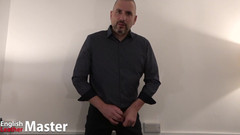 EnglishLeathermaster: Bu guru lagi asik masturbasi dan nyuruh