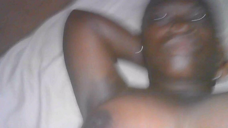 Oladi plenty tv: Ik neukte een lief Afrikaans meisje met grote borsten