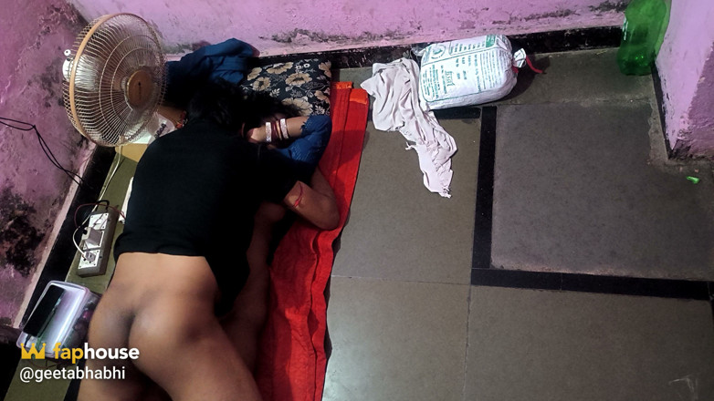 Amarjit2526: เย็ดตูดอย่างเร็วสําหรับแม่บ้านนอกใจ