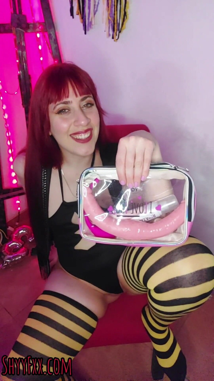 Tu Gauchita Argentina: Je Gauchita-vriend neemt je mee naar de sekswinkel om speelgoed...