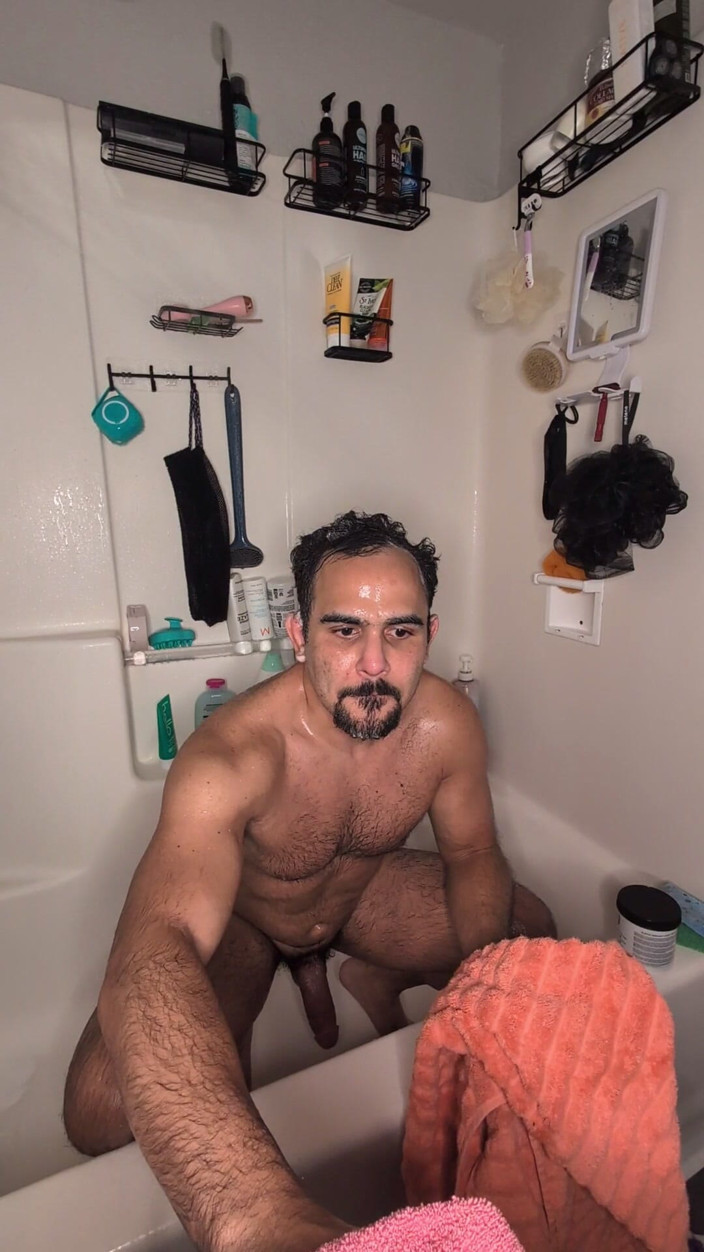 Benji Bastian: Bodybuilder Strokes Thick Cock After Workout in the Shower