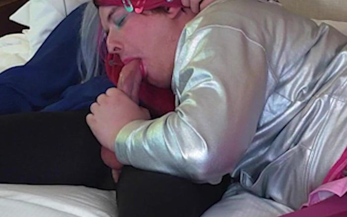 Sissy Bailey Wilde: Hermosa diosa femboy recibe una mamada de trans Kelsey Masters -...