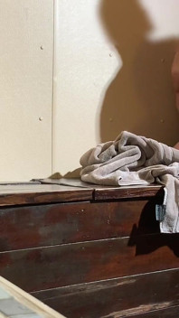 Sauna macerası ateşli kız sonunda anal sikiliyor ve dölleniyor kullanılamaz