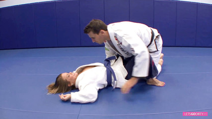 LetsGoEroticOnly: Giáo viên judo của tôi đụ tôi tốt hơn bạn trai...