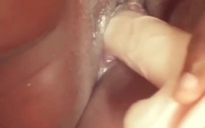 Juicy fat pussy: Zenci tek başına mastürbasyon viral olsun