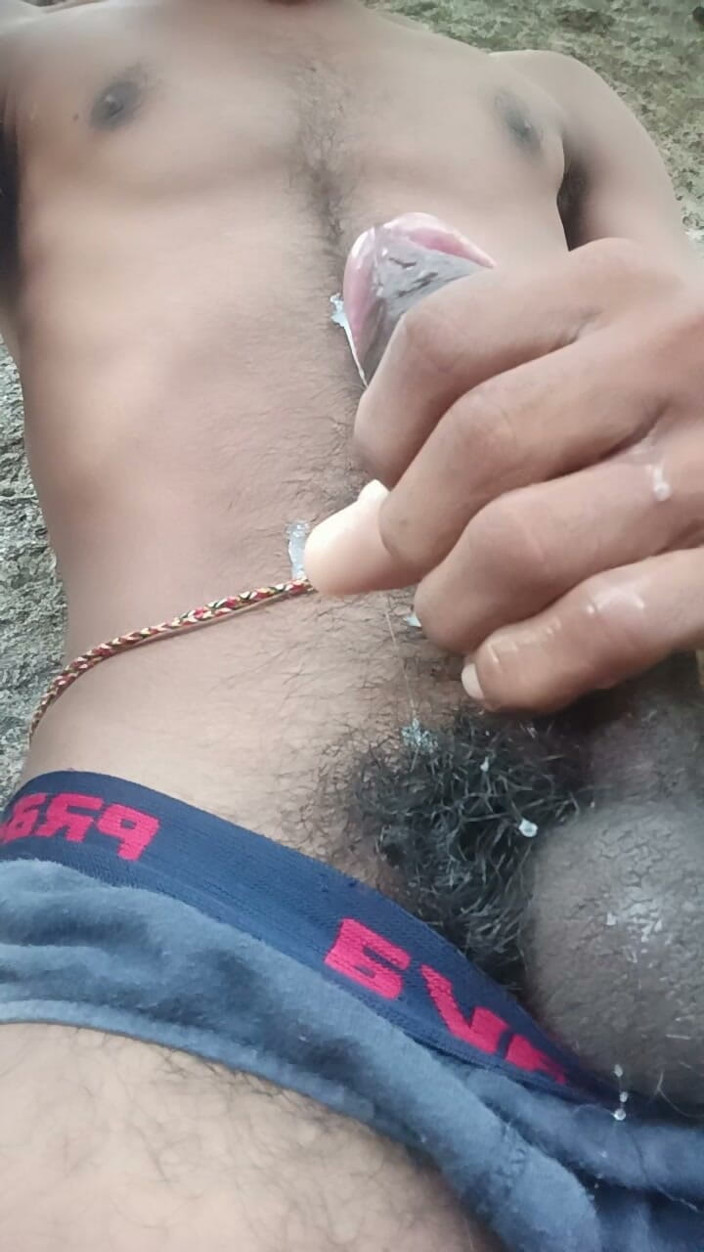 AURA THINGS: Desi hot boy