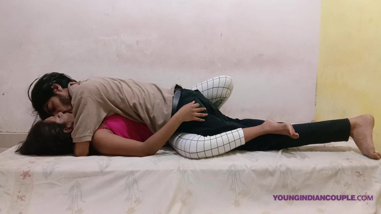 Sarika Vikki: Amateur Indian couple Sarika and Vikki