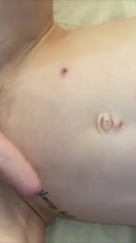 Děvka blonďatá twink použitá surově xxl ptákem Cedreic Steamer