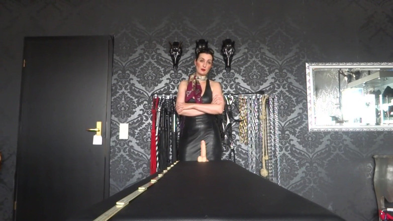Lady Victoria Valente: 당신을 위해 변태와 매우 발정난 바보 작업!