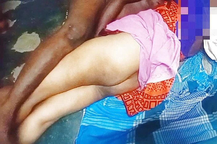 Priyanka314: 与泰米尔村阿姨的色情视频