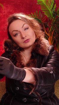 Повільний фетиш романтичних рукавичок з сексуальними звуками та крупним планом Арія Грандер